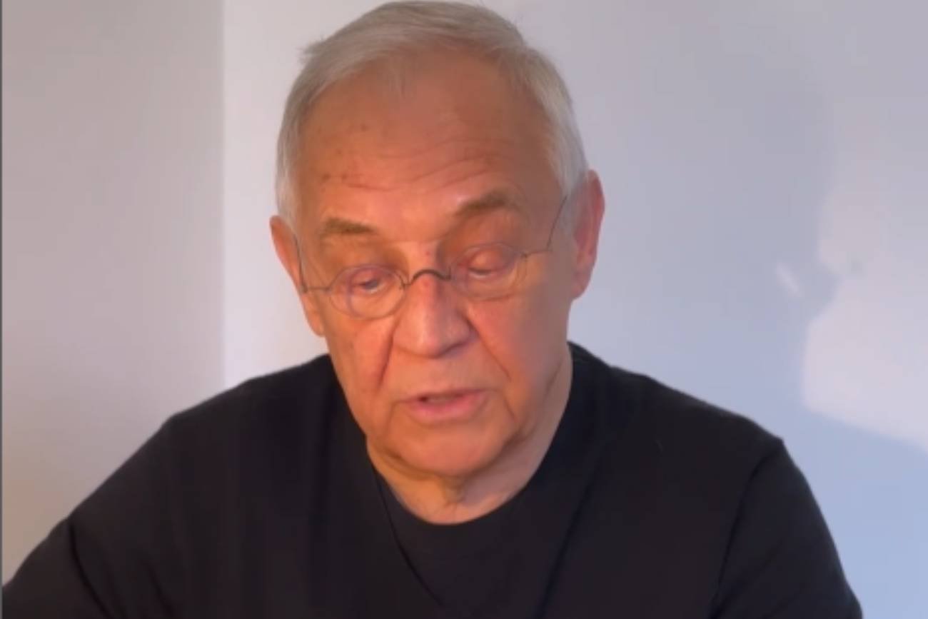 Marek Kondrat na Instagramie czyta wiersz. Obserwatorzy zachwyceni