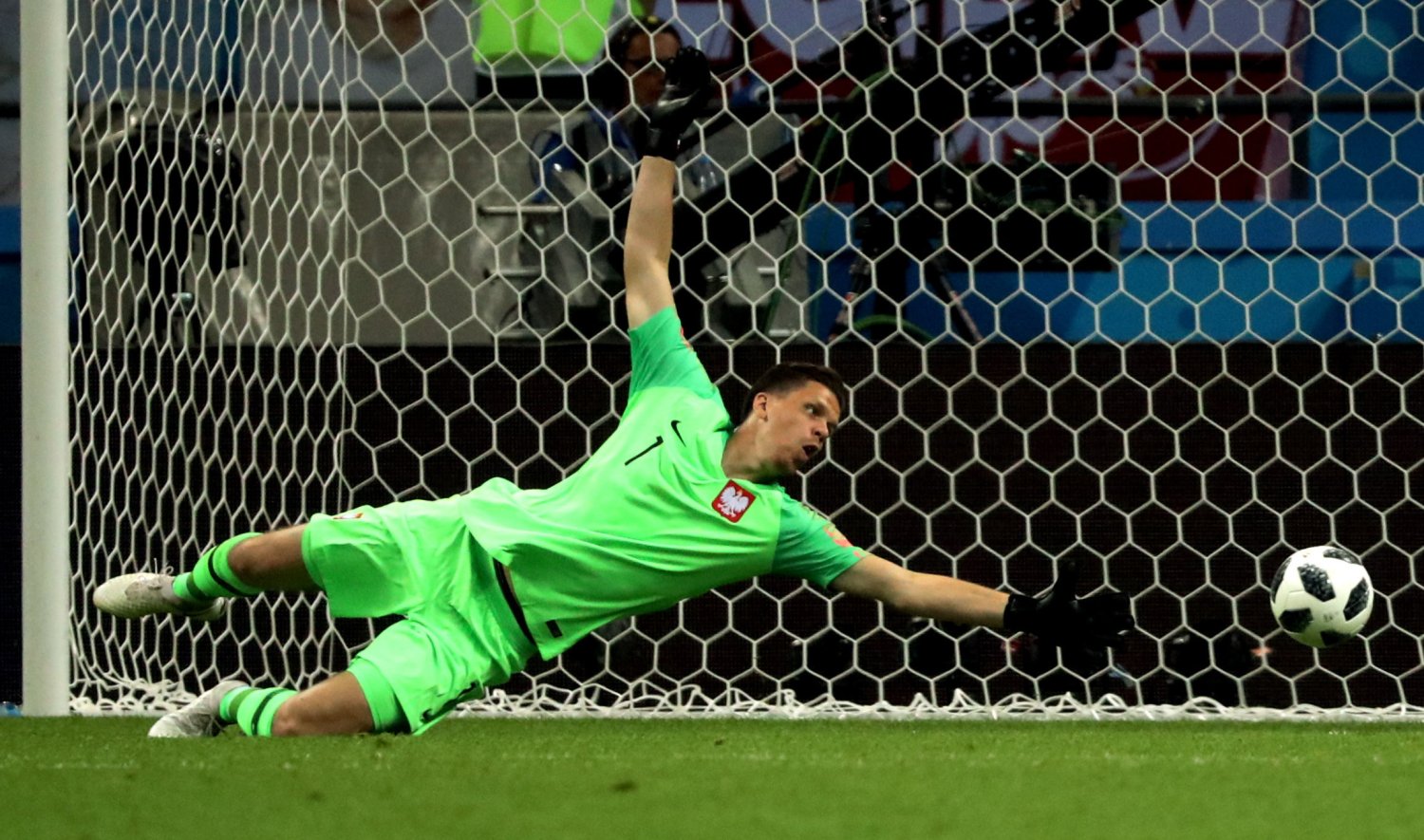 Wojciech Szczęsny jest w tym momencie najgorszym bramkarzem na mundialu - przynajmniej tak wynika ze statystyk