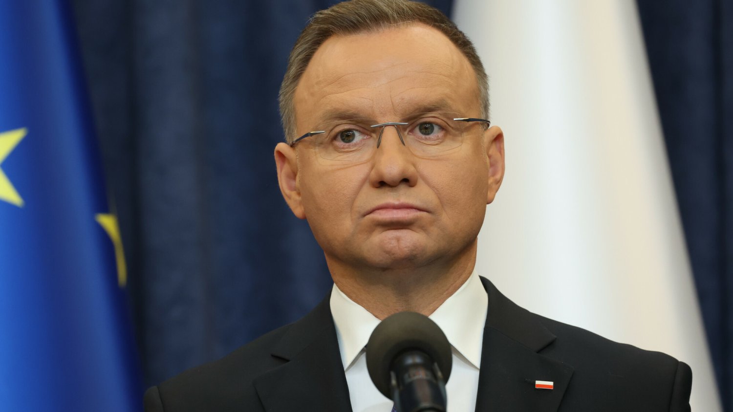 Andrzej Duda gra na zwłokę?