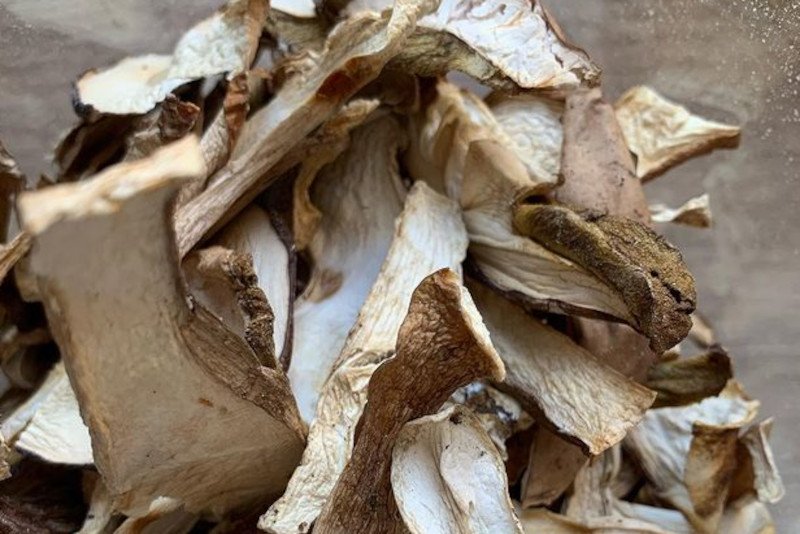 Ten sposób pomoże utrzymać aromat grzybów na długo.