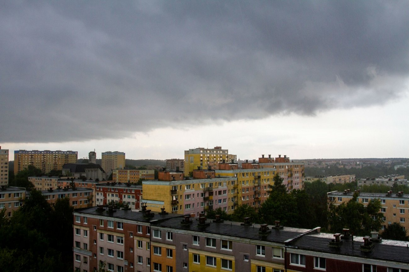 IMGW wydało ostrzeżenia 1., 2. i 3. stopnia przed deszczem [MAPA]