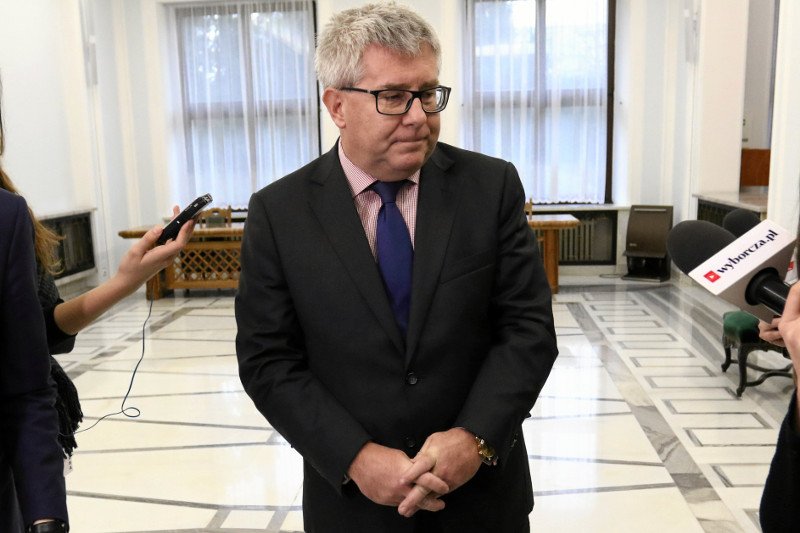 Ryszard Czarnecki już stał się męczennikiem prawicy.