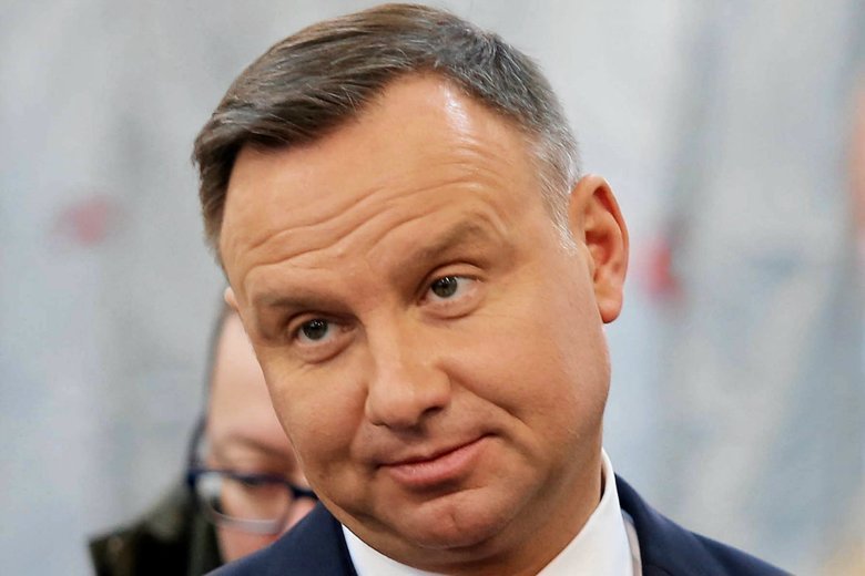 Andrzej Duda na zdjęciach z kandydatami PiS w wyborach do PE. Zdecydowana reakcja KPRP.