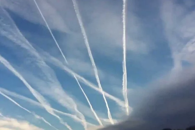 Chemtrails - prawda czy fikcja?