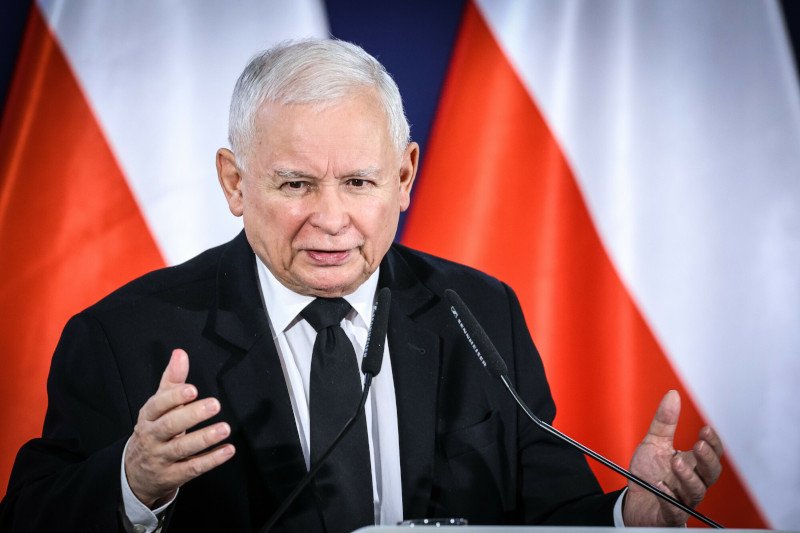 Kaczyński o stosunkach z UE i zmianach kadrowych: "Ustępstwa nic nie dały"