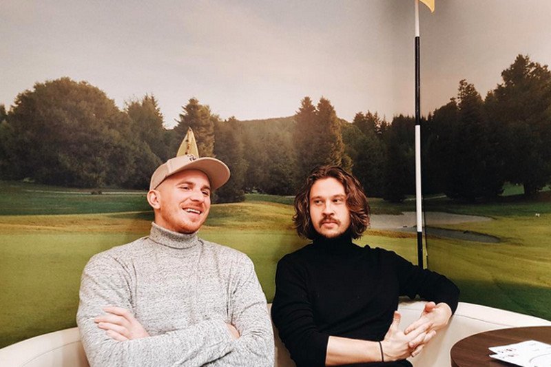 Muzyczny duet Flirtini wbija w ziemię.