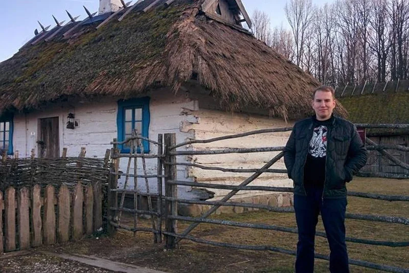 Dla Adama Andruszkiewicza bohaterem jest Romuald Rajs "Bury", którego na Podlasiu pamiętają jako mordercę ludności cywilnej