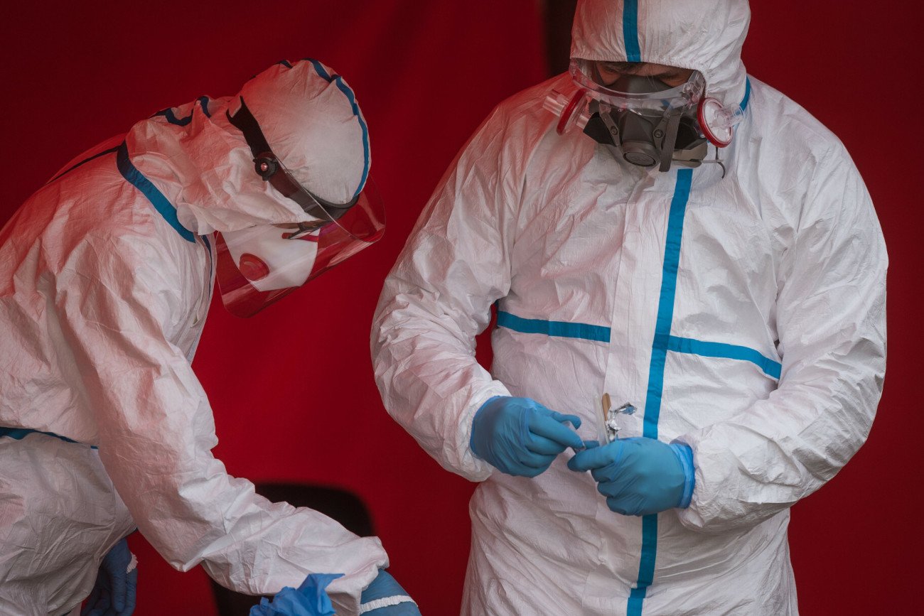 Ile zakażeń koronawirusem 17 marca? Znamy nowy raport MZ o COVID-19.