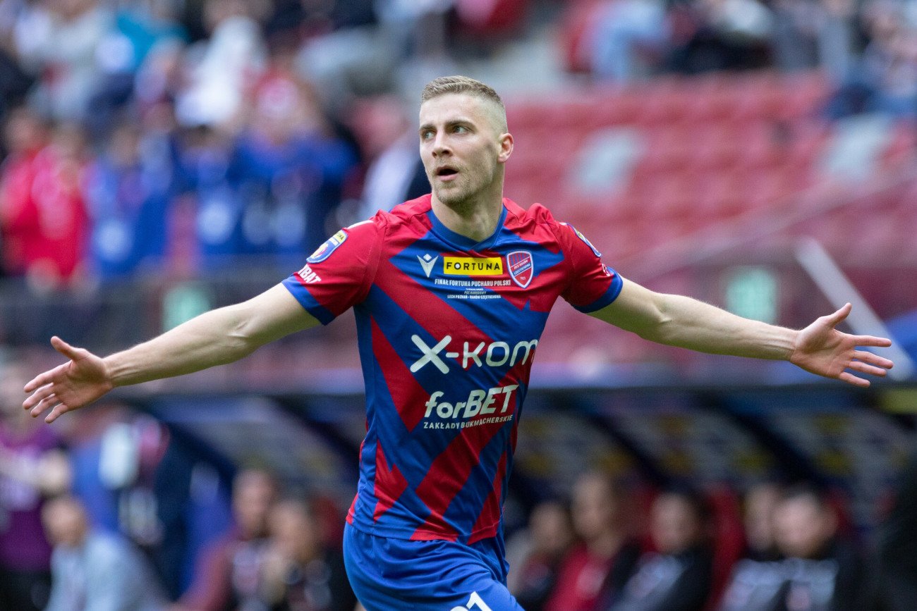 Vladislavs Gutkovskis otworzył wynik finałowego meczu Fortuna Pucharu Polski dla Rakowa Częstochowa.