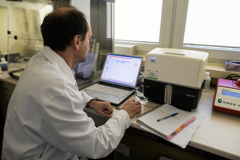 Lekarze nawet 2 godziny dziennie muszą poświęcić na wypisywanie elektronicznych zwolnień.