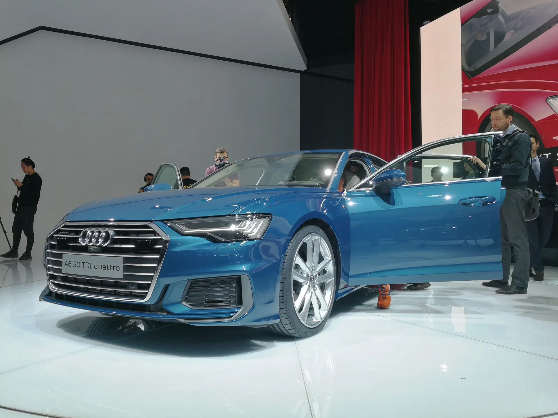 W Genewie zadebiutowało nowe Audi A6.