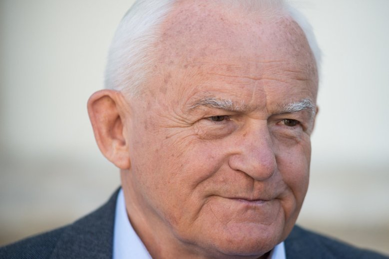 Leszek Miller uważa, że Barbara Nowacka przystępując do Koalicji Obywatelskiej poniesie kolejną porażkę polityczną.