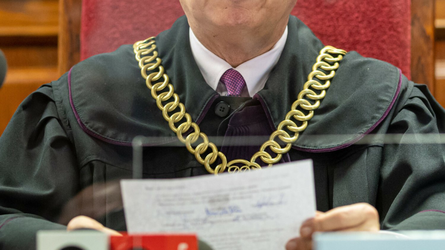 Jakub Iwaniec w akcji! Nominat Ziobry ściga sędziów od Kamińskiego i Wąsika.