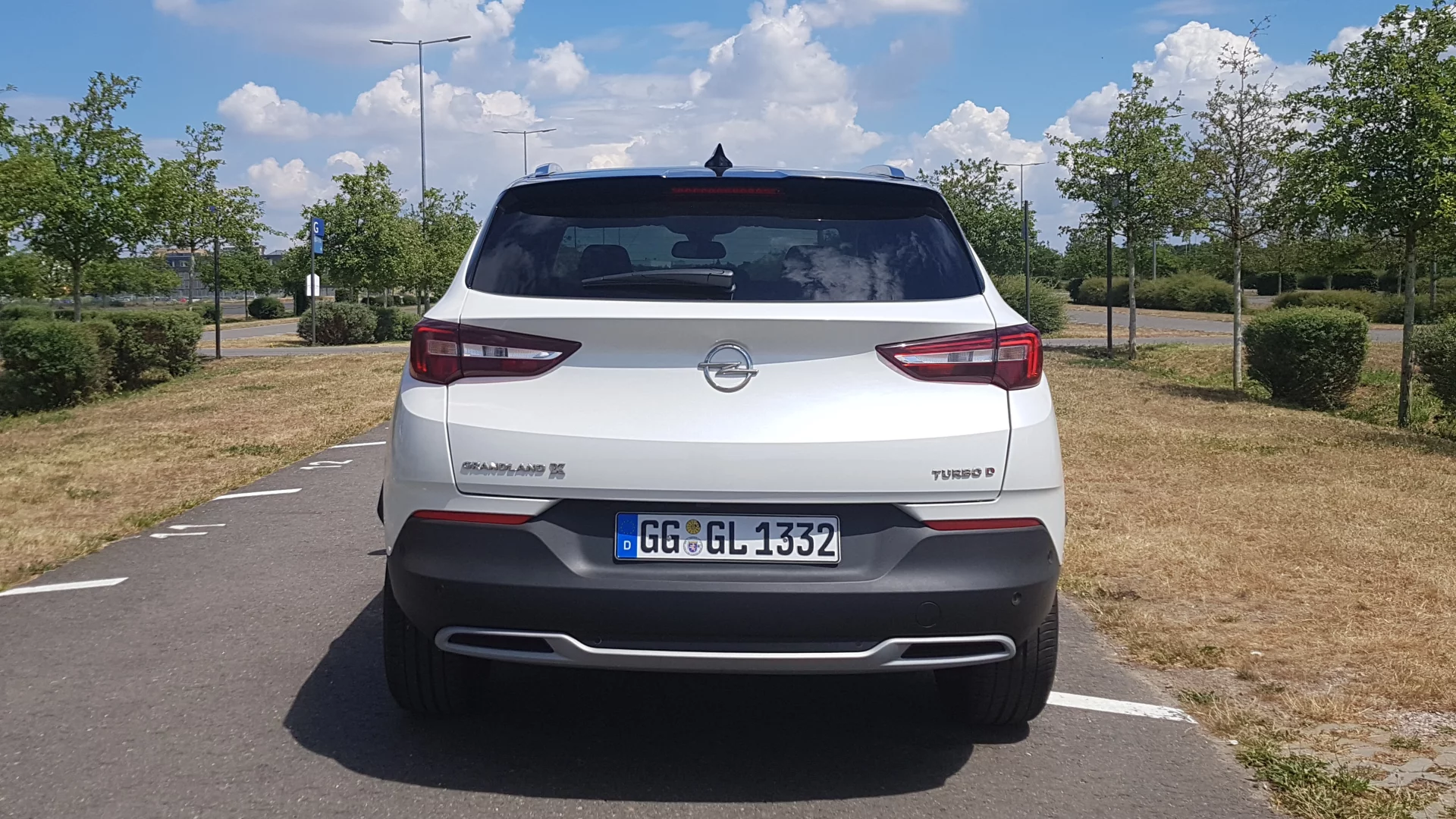 Grandland X z najmocniejszym silnikiem diesla będzie doskonałym wyborem na auto dla młodej dynamicznej rodziny.