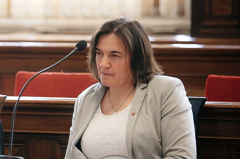 Gdańska radna PiS Anna Kołakowska ma przeprosić posłankę PO Agnieszkę Pomaską za internetowy hejt o "ogoleniu na łyso".