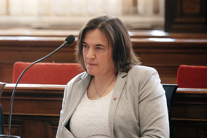 Gdańska radna PiS Anna Kołakowska ma przeprosić posłankę PO Agnieszkę Pomaską za internetowy hejt o "ogoleniu na łyso".