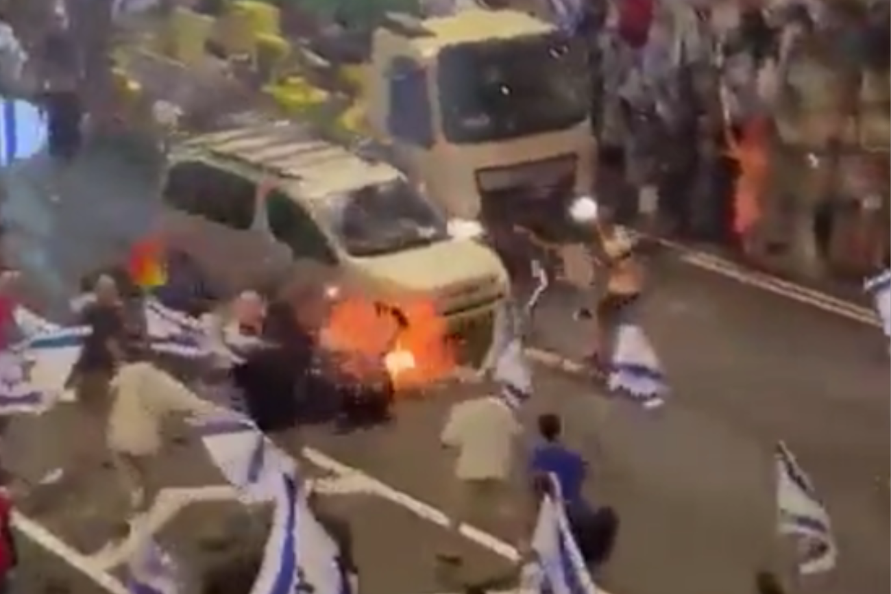 Wstrząsające sceny z Izraela. Auto wjechało w tłum protestujących