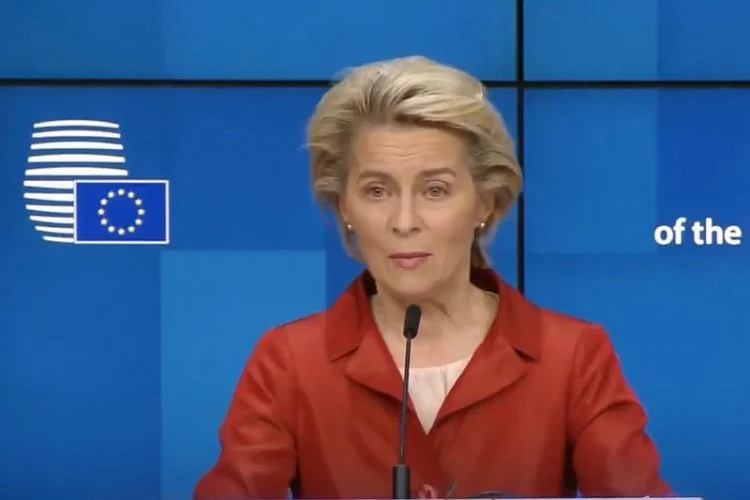 Von Leyen zapowiedziała podpisanie kontraktu z Moderną. Twitter. UE: Von Leyen zapowiedziała podpisanie kontraktu z Moderną.