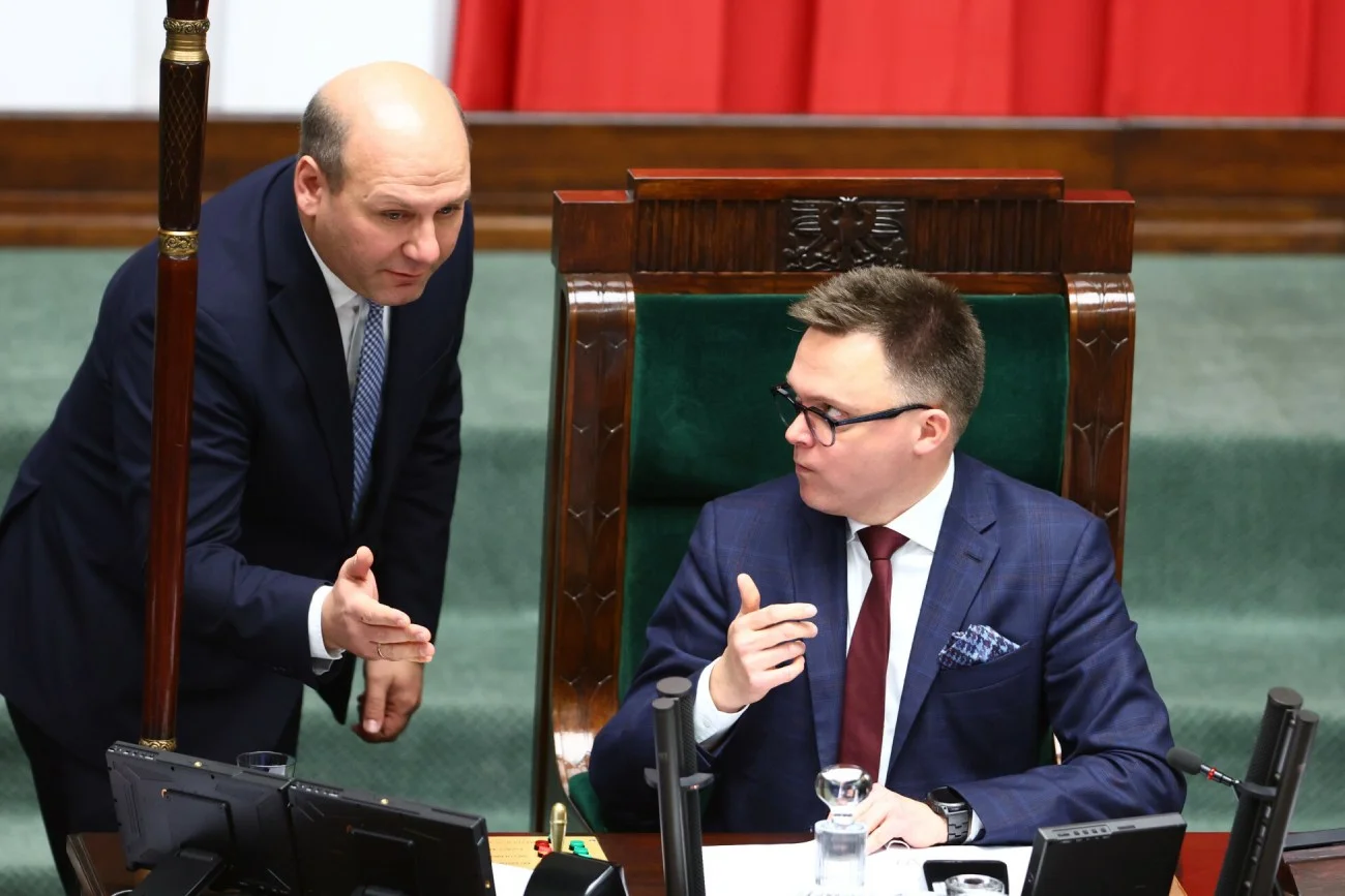 Poseł PiS Szymon Szynkowski vel Sęk i marszałek Sejmu Szymon Hołownia