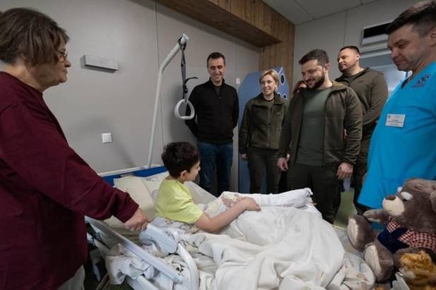 Matka zmarła w ramionach 10-letniego synka. Historia dziecka z Mariupolu