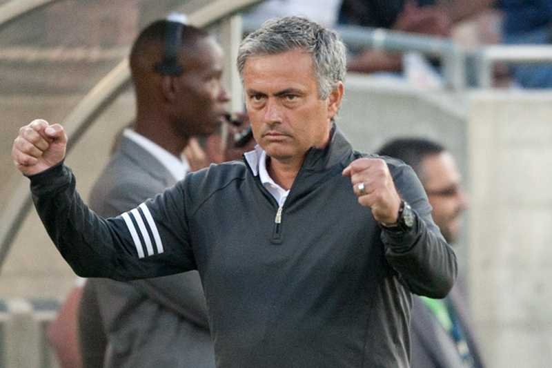 Według źródła brytyjskiego "The Sun", Jose Mourinho już we wtorek podpisał z Chelsea Londyn 4-letni kontrakt.