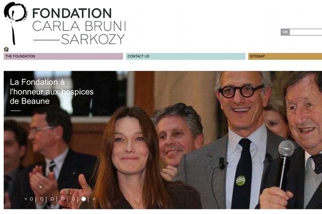 Serwis Fundacji Carly Bruni-Sarkozy kosztował francuskich podatników 410 tysięcy euro