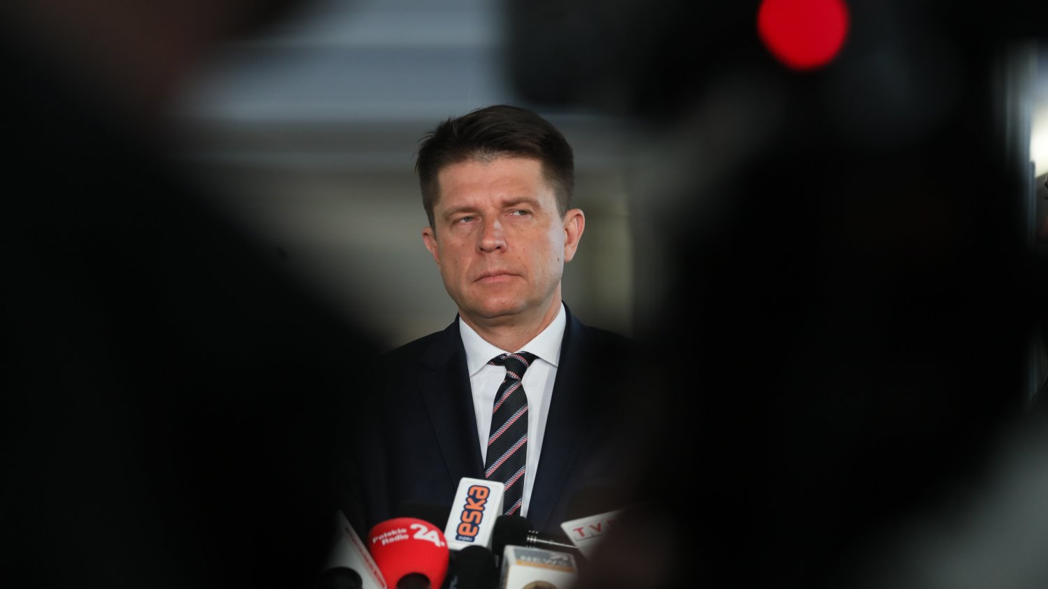 Założyciel Nowoczesnej Ryszard Petru w najnowszym wywiadzie przestrzegł opozycję przed rywalizacją z PiS na populistyczne pomysły. Założyciel Nowoczesnej Ryszard Petru.
