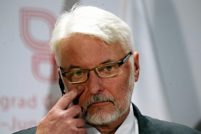 Witold Waszczykowski właśnie odwołał trzech ambasadorów.