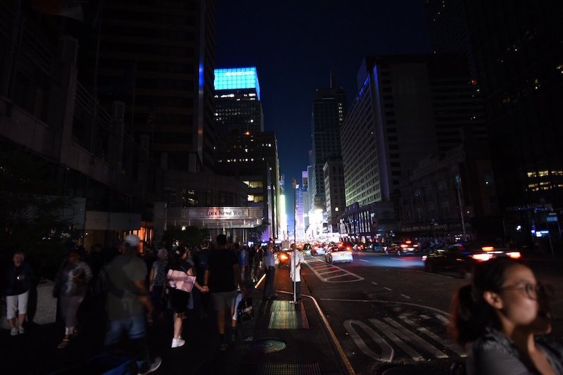 Manhattan pogrążył się w ciemnościach w wyniku awarii prądu.