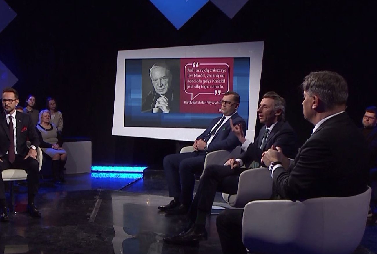 "Zamknij się człowieku!". Ostra awantura o Jana Pawła II w studiu TVP Info.