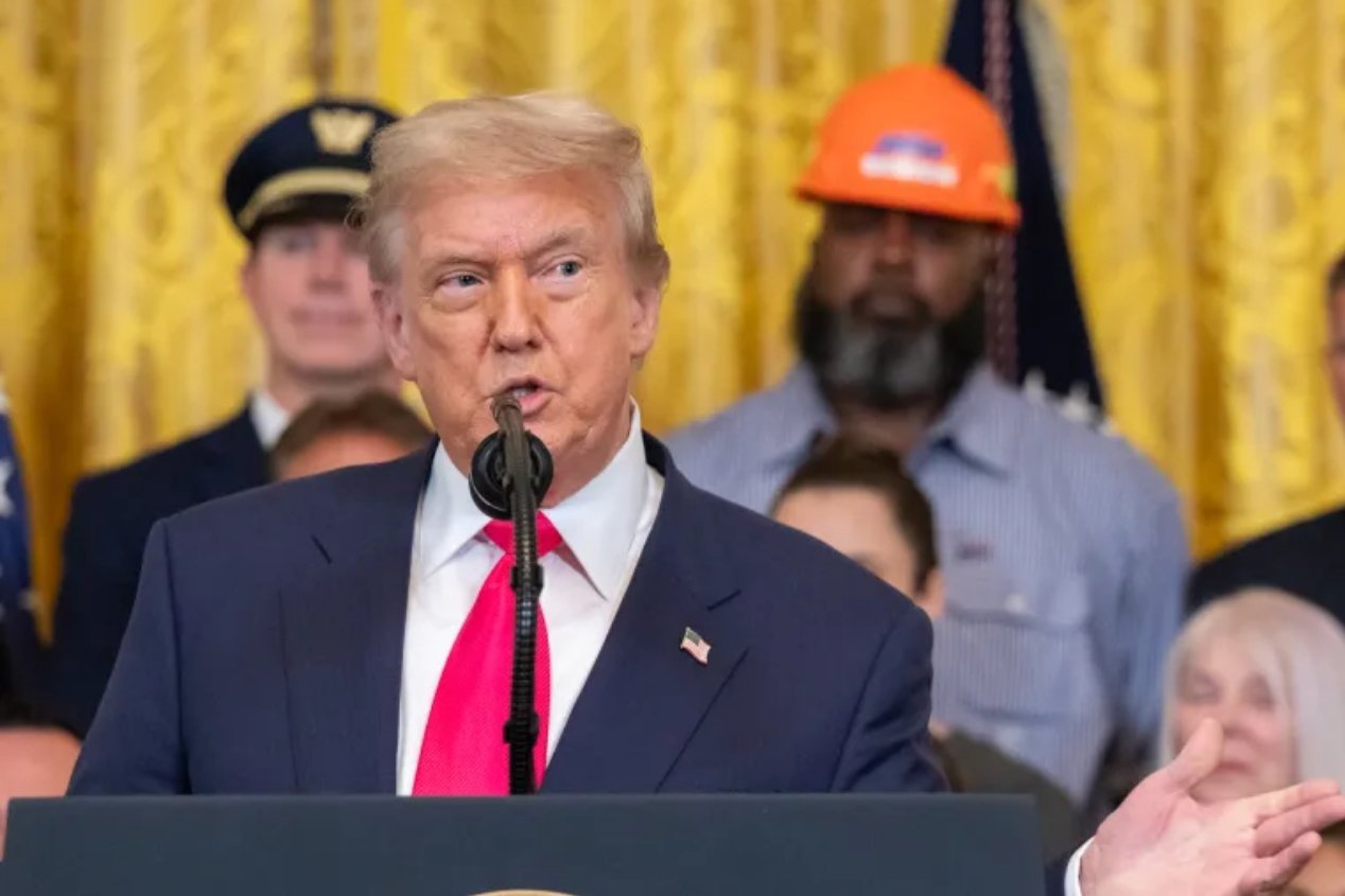 Germany powerfully  about Trump&#39;s policy. "The US is at a crossroads"