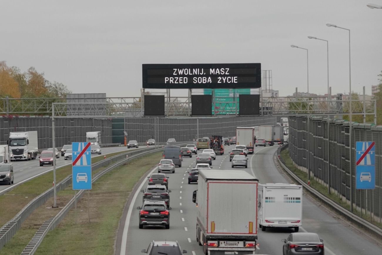 "Zwolnij, masz przed sobą życie". Hasło naszej kampanii na drogach w całej Polsce