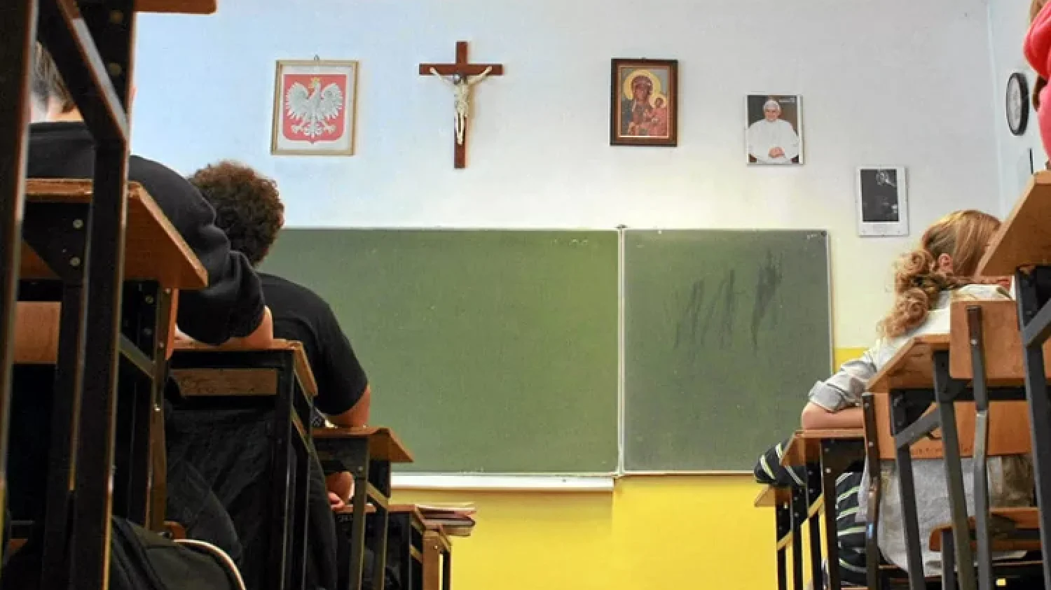 Ksiądz przeprasza za prezentację, w której można było przeczytać, że homoseksualizm to choroba.