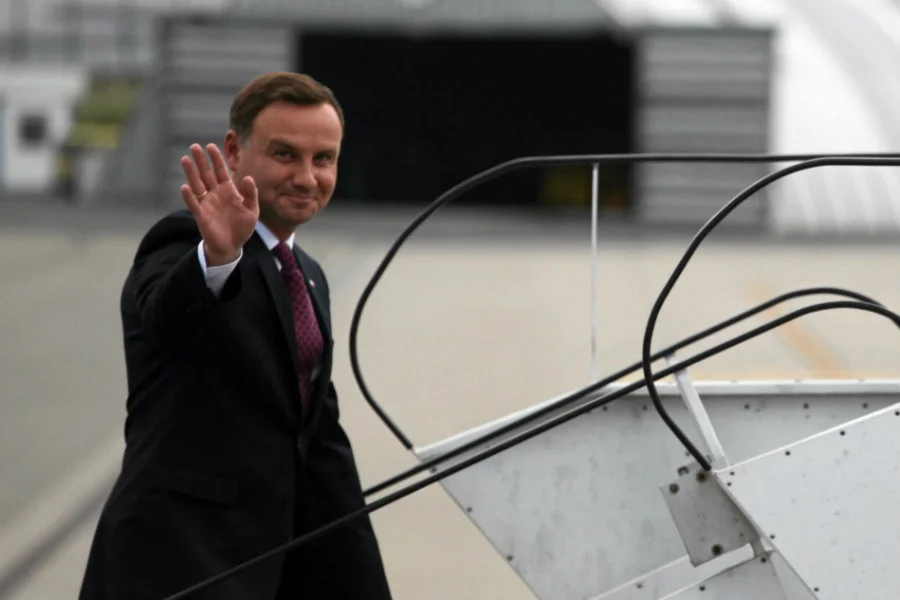Andrzej Duda ma zostać w USA o jeden dzień dlużej. Nieoficjalnie: zepsuł się dreamliner, którym miał wrócić do Polski.