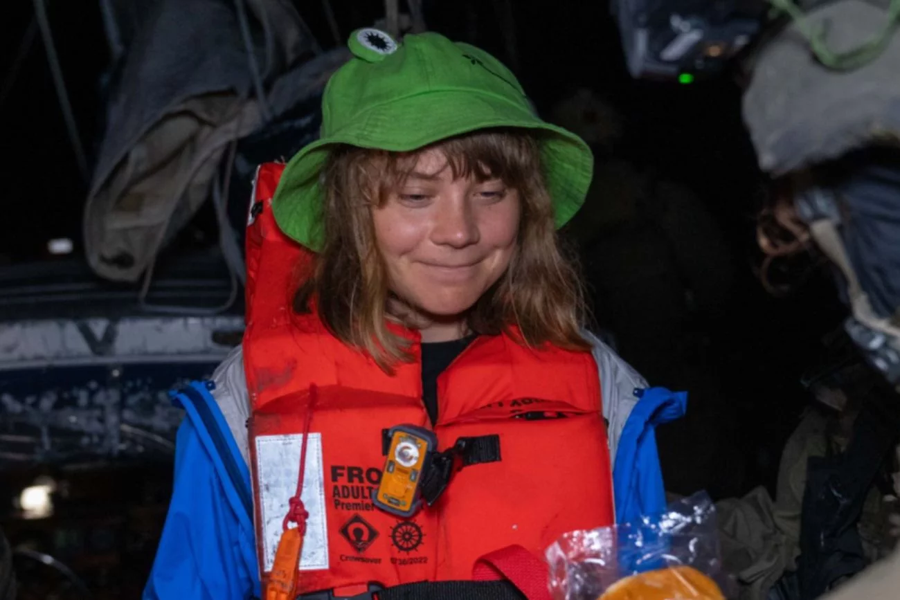 Aktywistka Greta Thunberg porwana przez siły izraelskie. Jacht Flotylla Wolności zatrzymany. Greta Thunberg próbowała dostać się do Strefy Gazy. Została porwana.