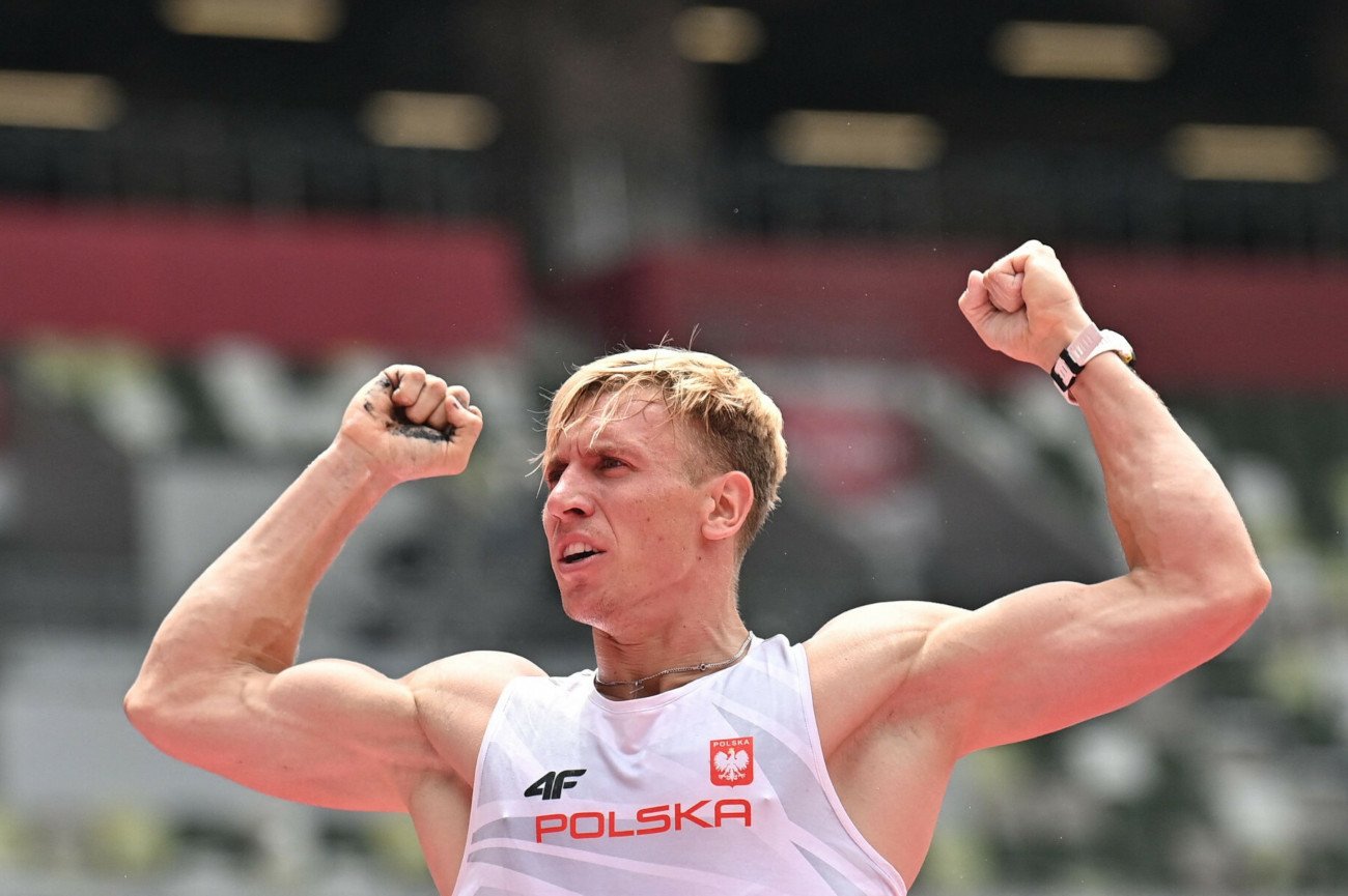 Piotr Lisek jako jedyny z Polaków awansował do olimpijskiego finału skoku o tyczce w Tokio