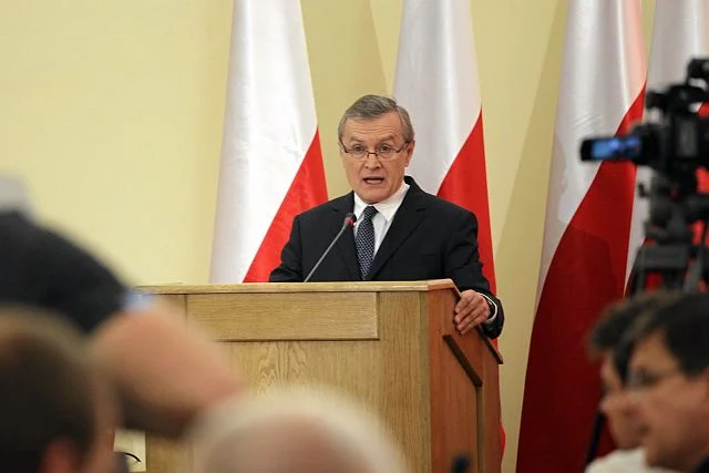– Nie jestem niczyim zakładnikiem – ambitnie przekonywał prof. Gliński podczas swojego expose.