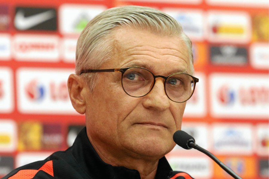 Adam Nawałka słowami o niskim pressingu w meczu z Japonią wywołał falę kpin.