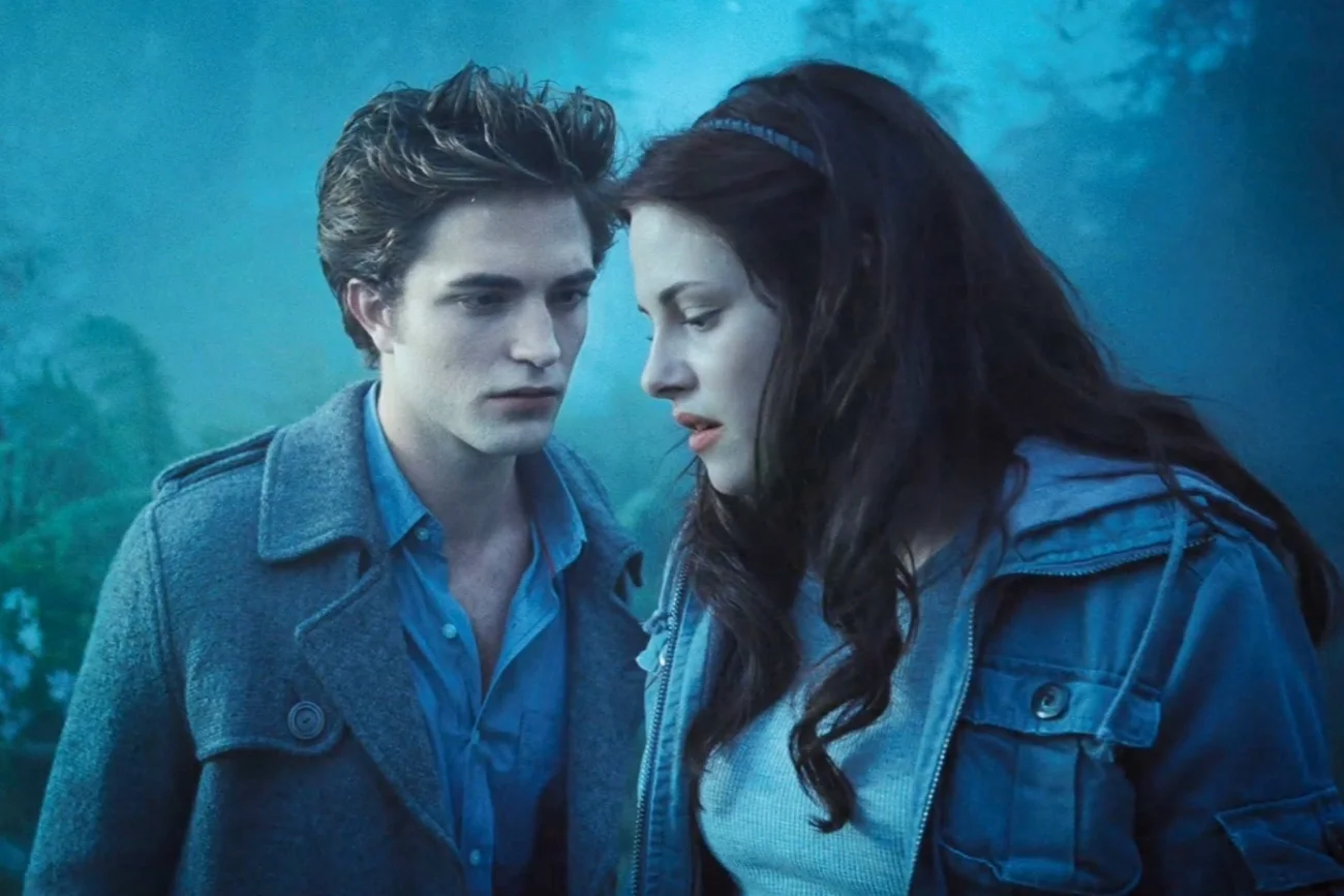Robert Pattinson i Kristen Stewart w filmie "Zmierzch"