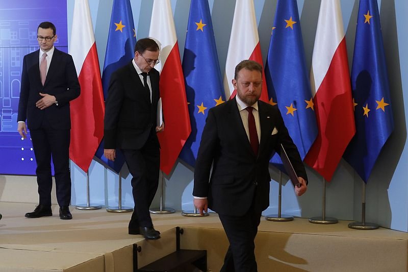 871 hospitalizowanych przez koronawirusa w Polsce.