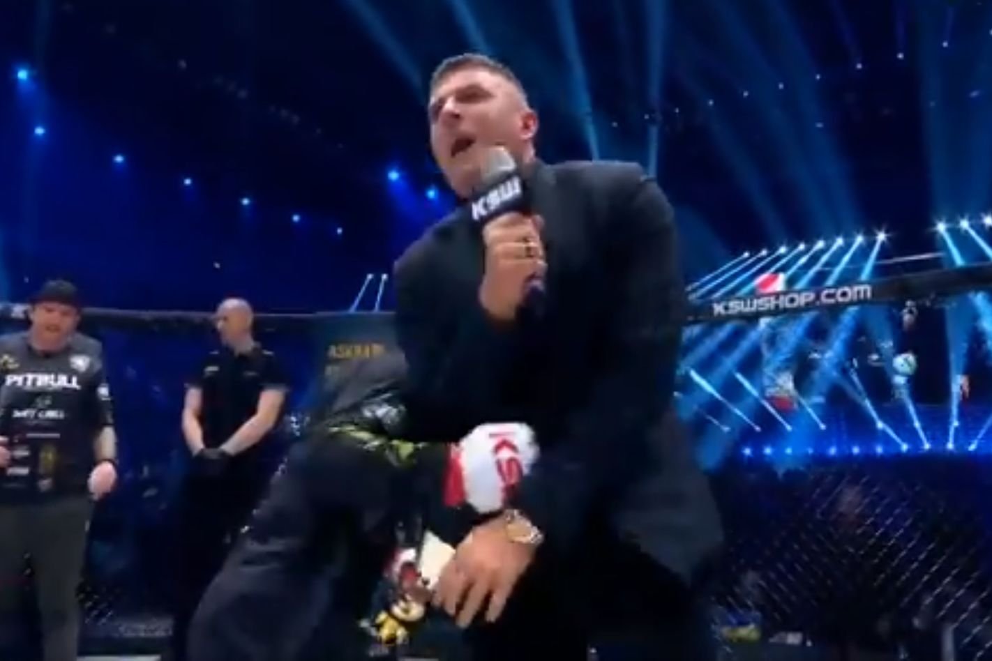 Mateusz Borek otrzymał cios od Borysa Mańkowskiego