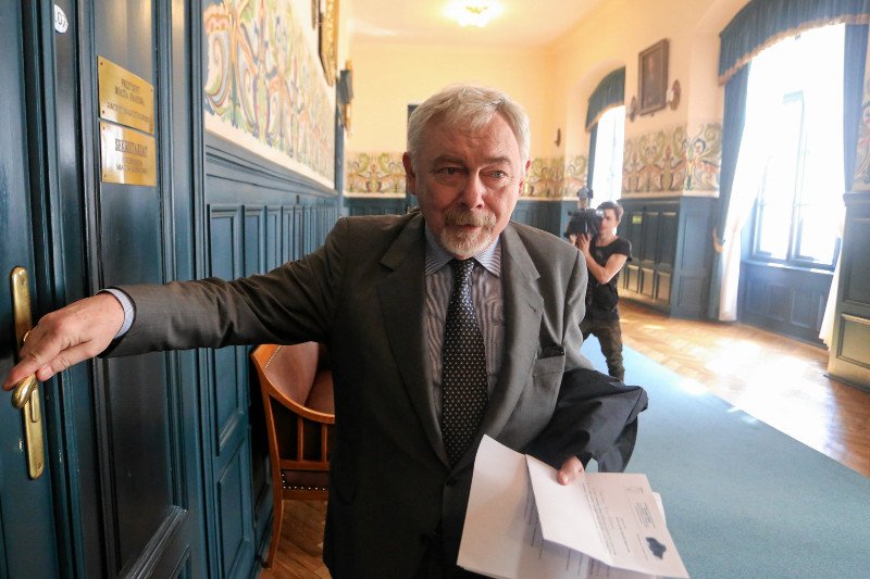 Czy Jacek Majchrowski będzie kandydował na prezydenta Krakowa? Wygląda na to, że opozycja musi poszukać innego kandydata.