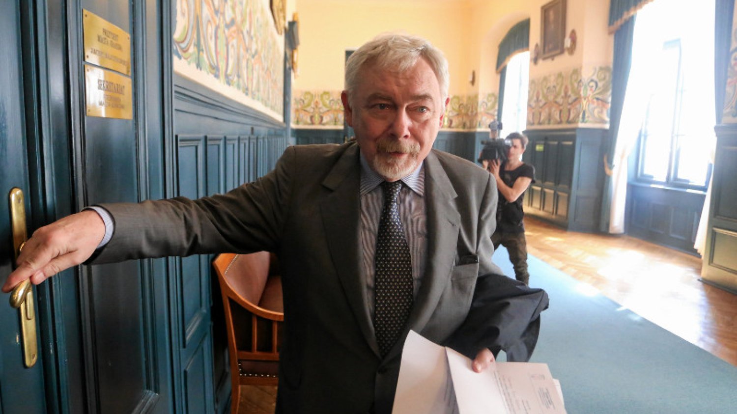 Czy Jacek Majchrowski będzie kandydował na prezydenta Krakowa? Wygląda na to, że opozycja musi poszukać innego kandydata.