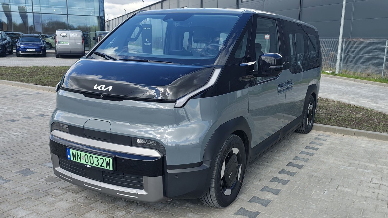 KIA PV5