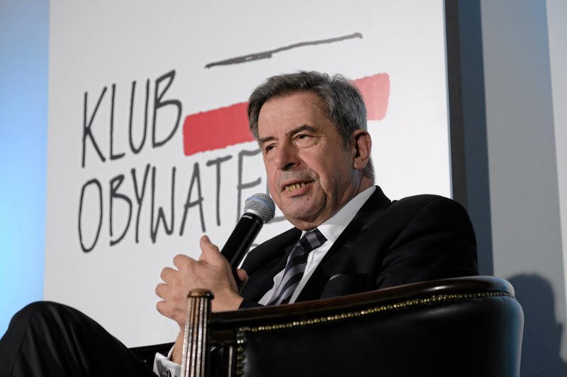 Profesor Andrzej Zoll twierdzi, że Komisji Europejskiej nie można lekceważyć.