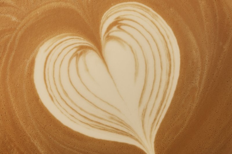 Wspólnie z COSTA COFFEE, która od niedawna jest dostępna także jako kawa do domu, przygotowaliśmy ciekawe zestawy prezentowane dla kawoszy na Walentynki