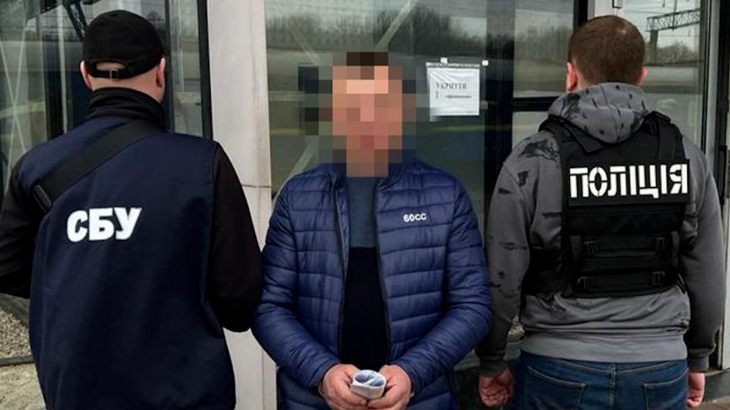 Ukraina: Konduktor przemycał ludzi w specjalnej skrytce. Został zatrzymany.