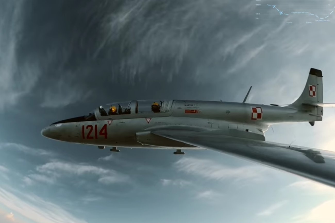 Polscy piloci zmierzyli się z akrobacjami z "Top Gun: Maverick". Polscy piloci zmierzyli się z akrobacjami z "Top Gun: Maverick".