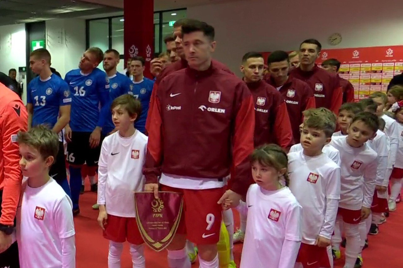 Klara Lewandowska wyprowadziła tatę na boisko