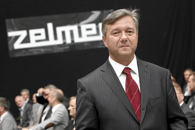 Jak na wartość wycenianej na 400-500 mln firmy prezes Zelmera zarabiał skromnie - 53 tys. miesięcznie. Prawdziwe miliony czekały na niego gdy wyprowadził firmę na prostą i sprzedał inwestorom